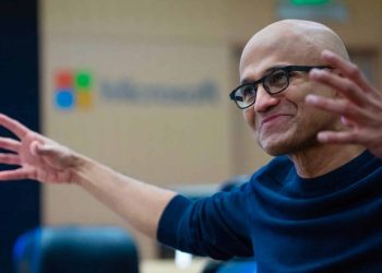 From Industry Leaders to Technical Experts:How Are They Interpreting the Latest Trends and Challenges in Artificial Intelligence?