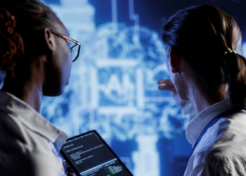 AI Experts’ Vision of the Future: Which Technologies Will Radically Transform Our Work and Lives by 2030?